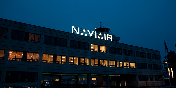 skilt_naviairhuset_700x350